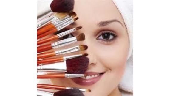 Maquillage - Cours d'auto maquillage
